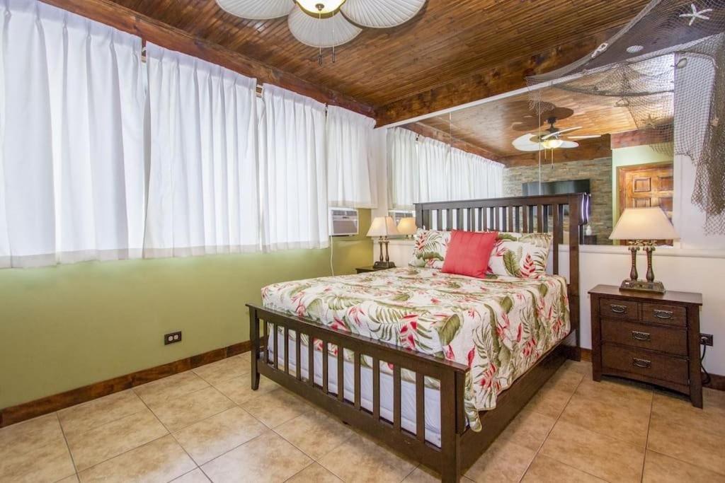 Aparthotel Hawaiian King Honolulu Esterno foto
