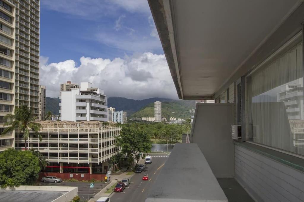 Aparthotel Hawaiian King Honolulu Esterno foto